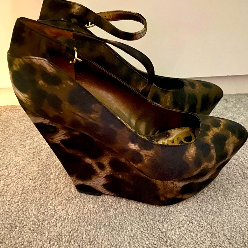 NEW SAM EDELMAN cheetah printed Wedges! SIZE 7